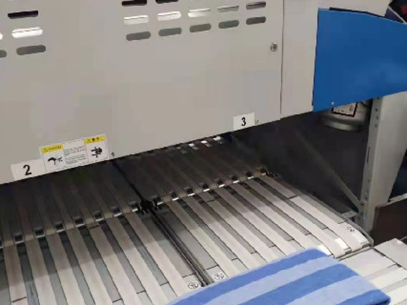 青川巾类折叠机-01